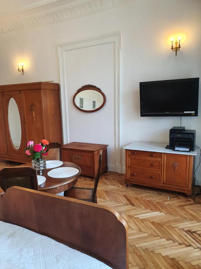 Prestige Aparthotel Piotrkowska 82 - Wyjatkowy Widok Na Deptak Łódź Eksteriør bilde