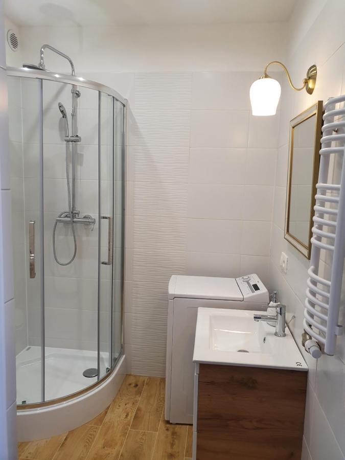 Prestige Aparthotel Piotrkowska 82 - Wyjatkowy Widok Na Deptak Łódź Eksteriør bilde