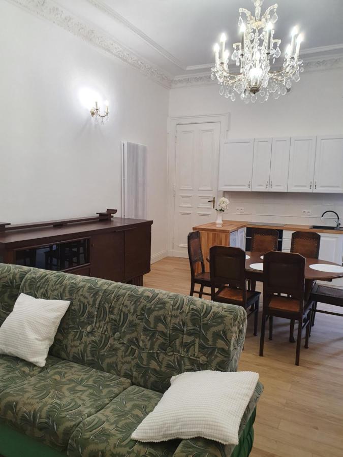 Prestige Aparthotel Piotrkowska 82 - Wyjatkowy Widok Na Deptak Łódź Eksteriør bilde